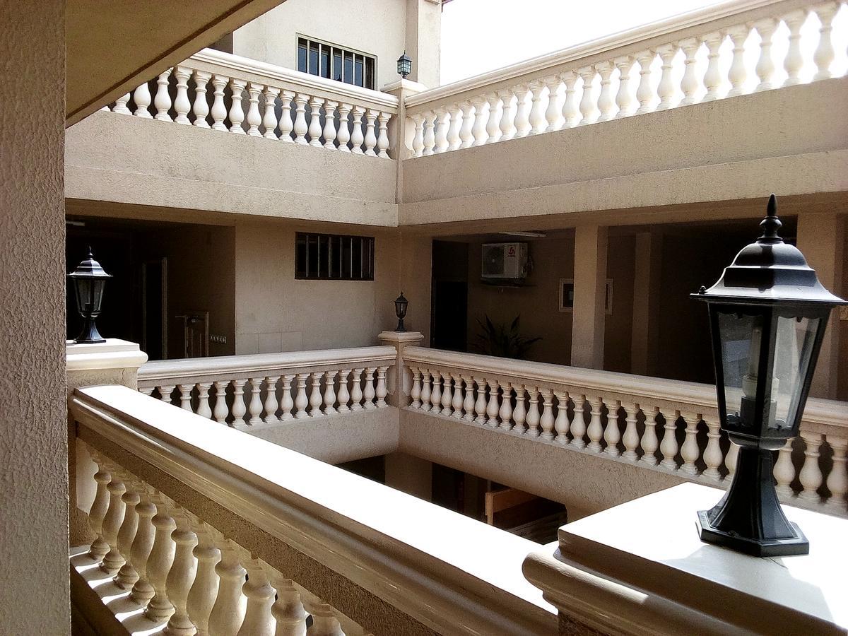 Hotel Saint Thomas โลเม ภายนอก รูปภาพ